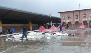 Démontage des tentes place de la République