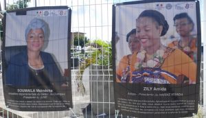 L'expo de la gare maritime: Les portraits de Moinécha Soumaïla conseillère départementale et présidente du SDIS et Amida Zily artiste et présidente de l'association Narike MSada