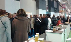 Elus et professionnels réunis pour l'inauguration du stand de Mayotte (Photos: saveurs et senteurs)