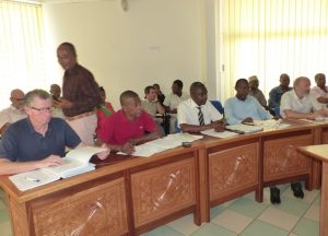Des apports de qualité par les participants de son atelier sur un Cadre institutionnel performant en 2014 