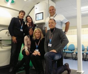 Dans le simulateur 787 à Gatwick: hôtesses, chefs de cabines et stewards se préparent aussi à l'arrivée du Dreamliner