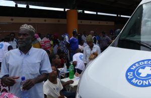 Médecins du monde sur la place de la République à Mamoudzou