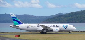 Air austral B787-8 piste