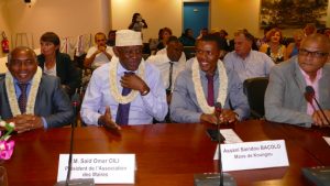 Au centre, Saïd Omar Oili, et Assani Saindou Bamcolo, prochainement signataires d'un NPRU