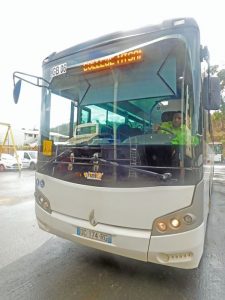 Les panneaux lumineux à l'avant des bus ©Matis