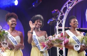 Deux dauphines resplendissantes aux côtés de Miss Mayotte