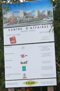 panneau-centre-daffaire-kaweni-maitre-ouvrage