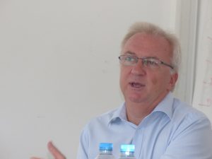 Patrick Salles expose les contraintes de l'AFD