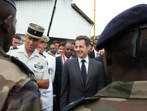 Présentation du BSMA (alors GSMA) par le colonel Philippe Rech à Nicolas Sarokozy lors de sa visite en 2010