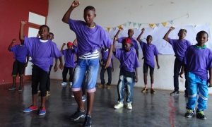 Un spectacle créé tout au long de l'année par les jeunes épaulés par l'association