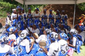 Le groupe de chants et danses de Ouangani a animé la journée