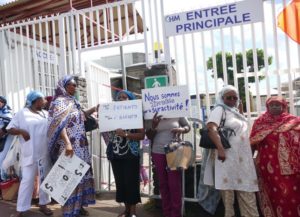 Une partie du personnel du CHM en grève en mai 2017