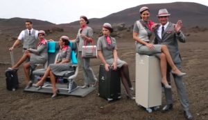 La nouvelle image d'Air Austral, dévoilée lors d'une séance photo à la plaine des sables à La réunion en mai dernier