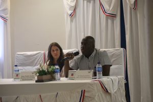 Pauline Gendry, directrice des archives départementales et le DGA de Mamoudzou