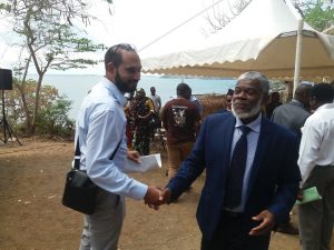 Anil Akbaraly et le président Soibahadine