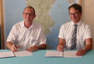 Signature de la convention entre Météo France et Hawa Mayotte