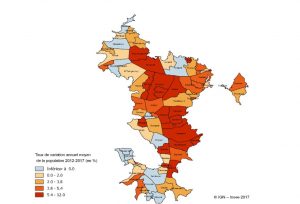 En bleu, les villages qui ont perdu des habitants.