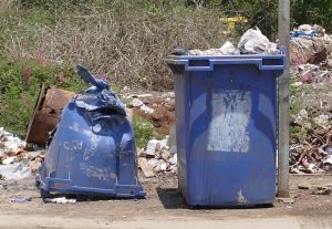 Des poubelles brûlées ou volées