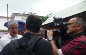 TF1 zoome sur Kawéni autant que sur Laurent Wauquiez